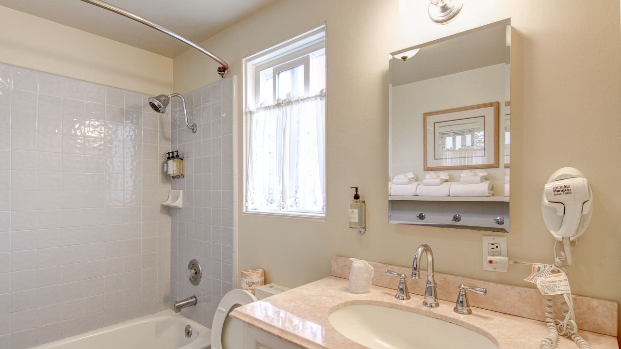 Photo of Bathroom in Laguna Beach