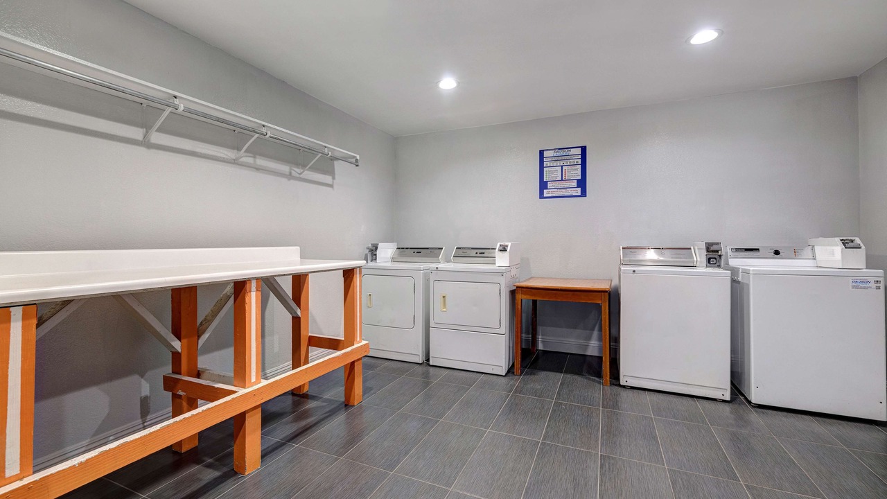 Photo of Bedroom in Buttonwillow