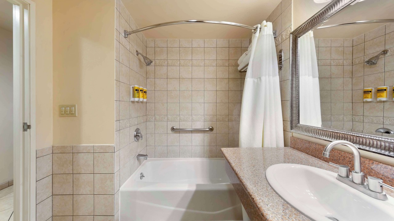 Photo of Bathroom in Tehachapi