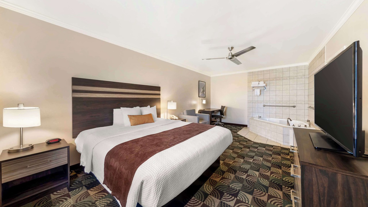 Photo of Bedroom in Tehachapi