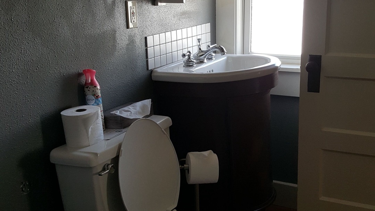 Photo of Bathroom in Groveland