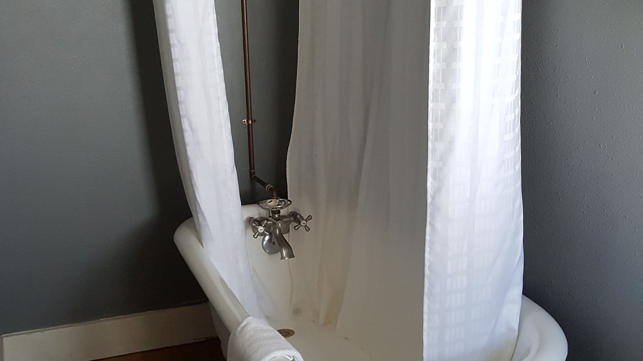 Photo of Bathroom in Groveland