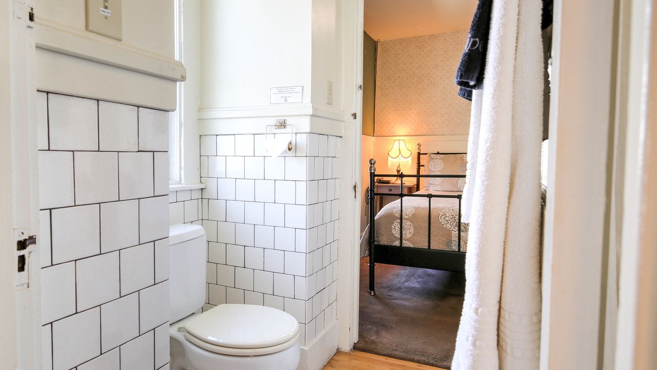 Photo of Bedroom in Groveland
