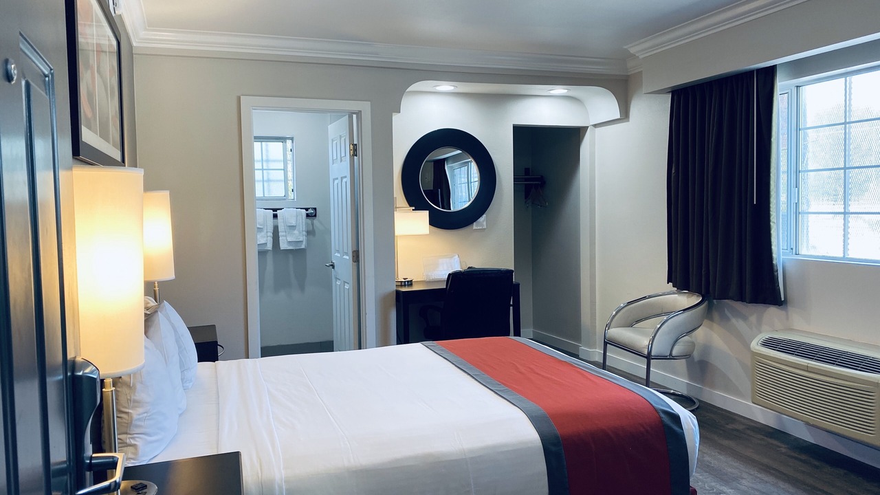 Photo of Bedroom in Silver Lake