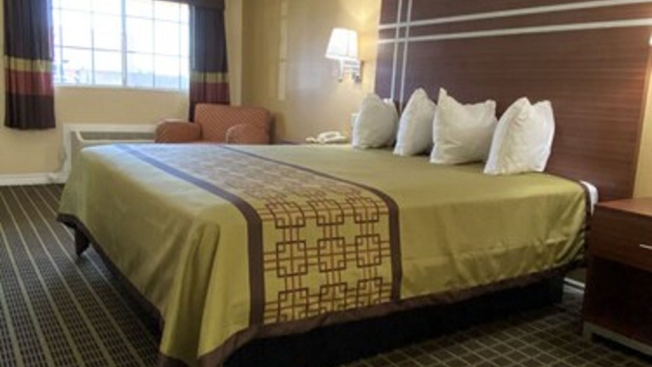 Photo of Bedroom in Azusa