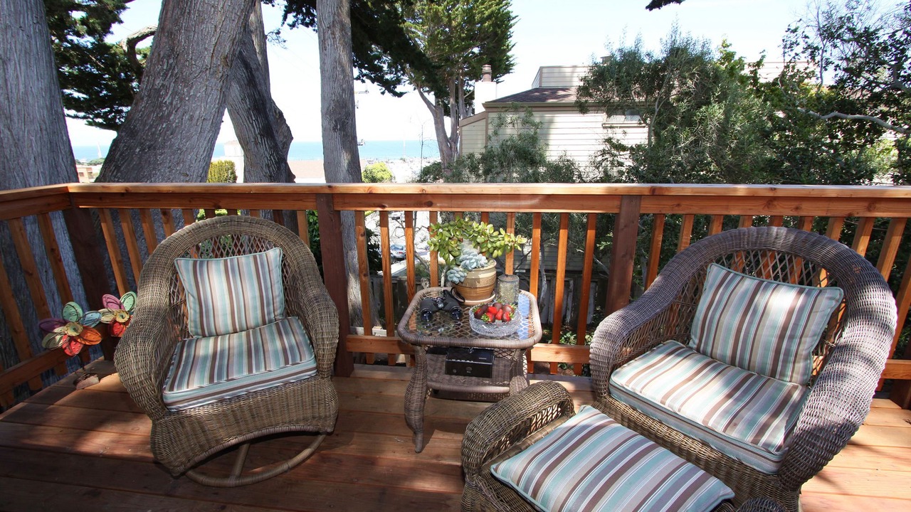 Photo of Patio Balcony in Monterey