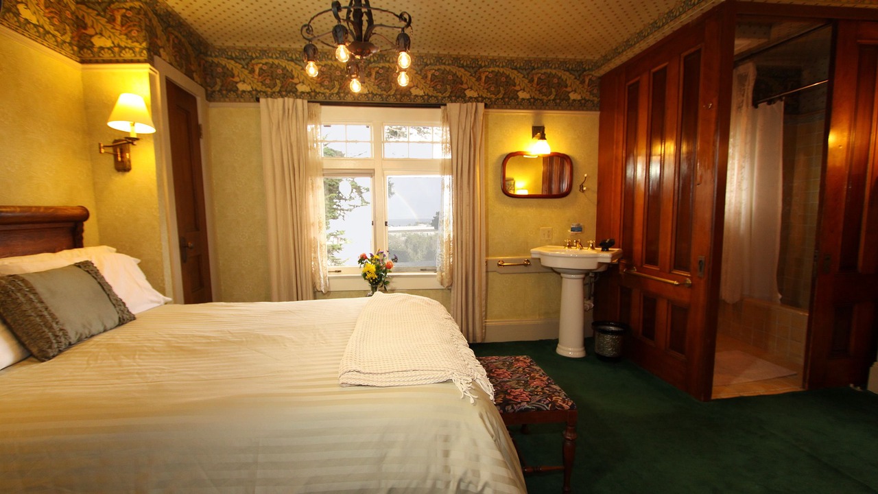 Photo of Bedroom in Monterey