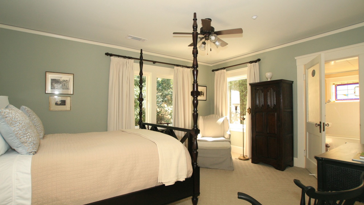 Photo of Bedroom in South Pasadena