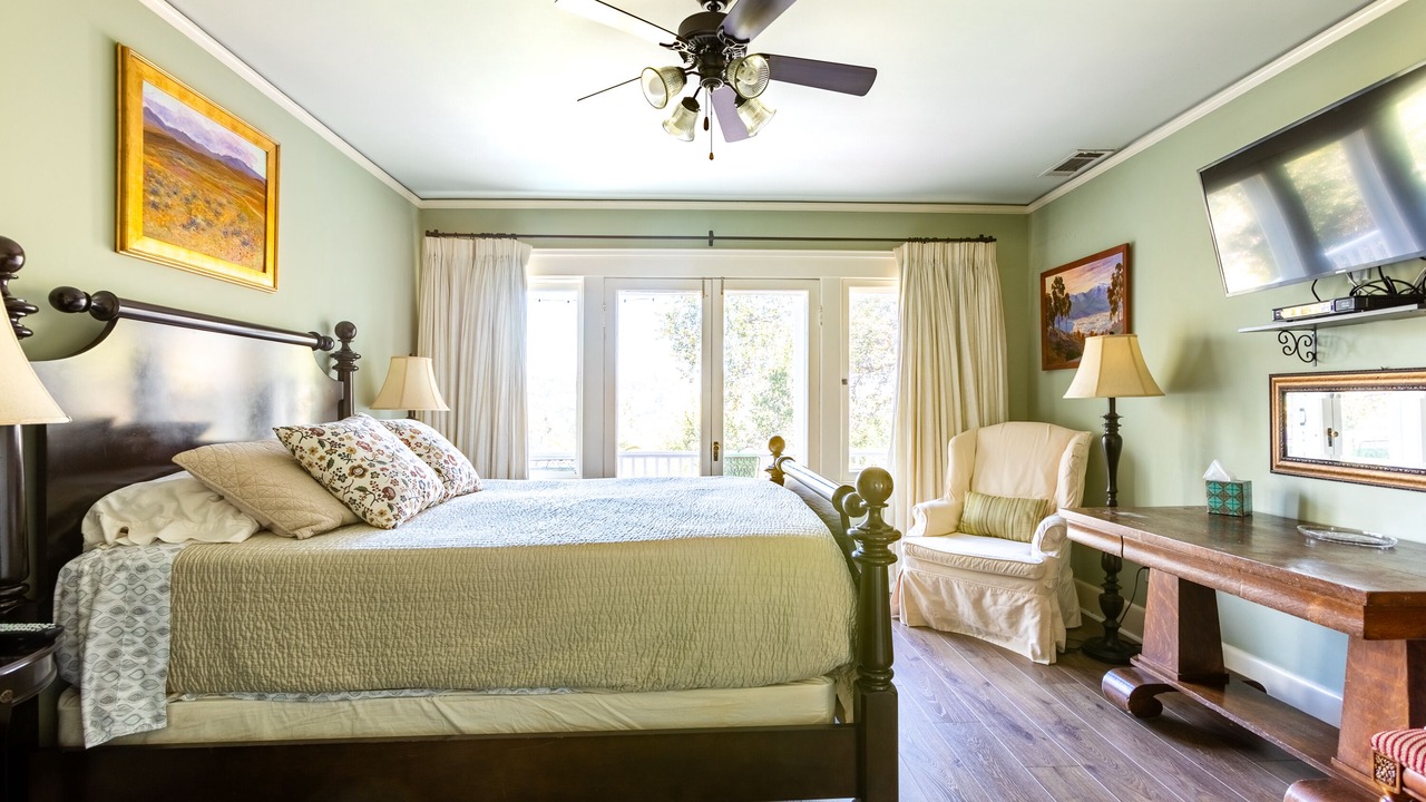 Photo of Bedroom in South Pasadena