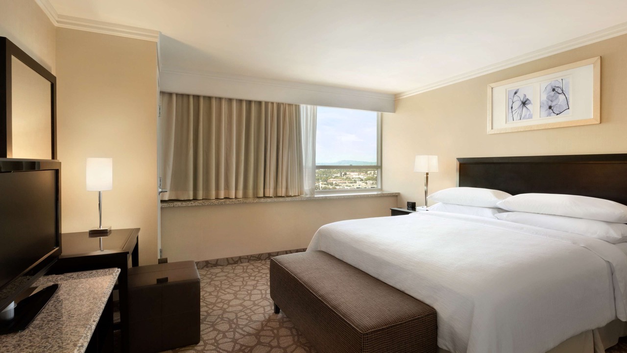 Photo of Bedroom in Downtown
