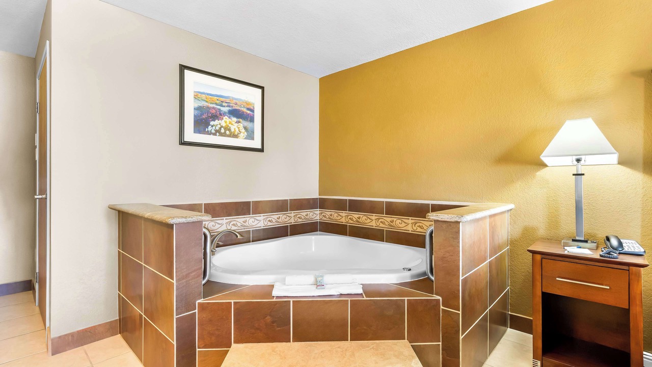 Photo of Bedroom in California City