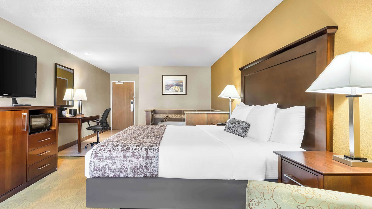 Photo of Bedroom in California City