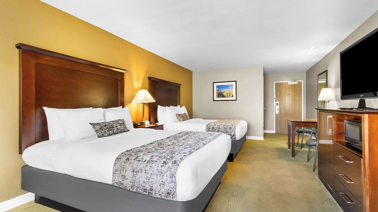 Photo of Bedroom in California City