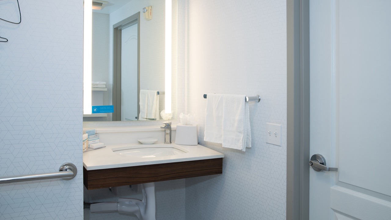 Photo of Bathroom in Van Nuys