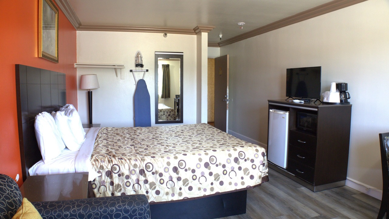 Photo of Bedroom in Whittier