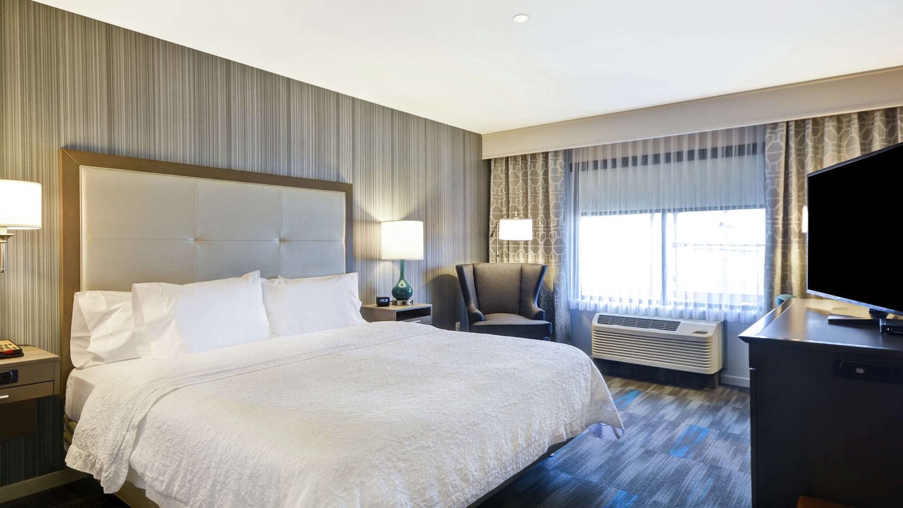Photo of Bedroom in Burbank