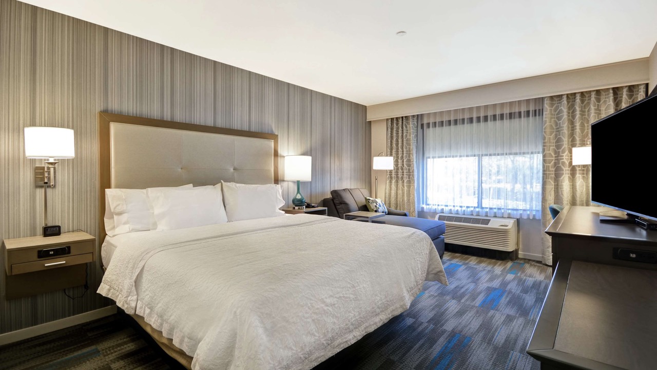 Photo of Bedroom in Burbank