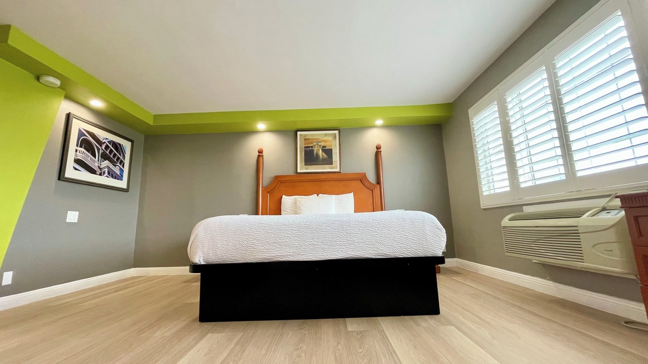 Photo of Bedroom in Outer Sunset