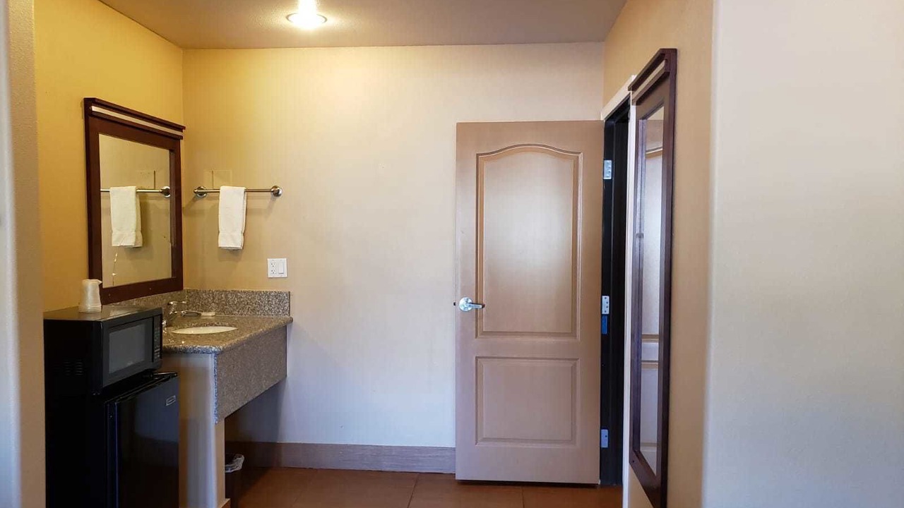 Photo of Kitchen in Azusa