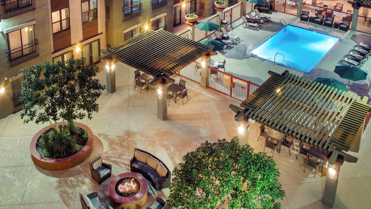 Photo of Outdoor in Downtown Burbank