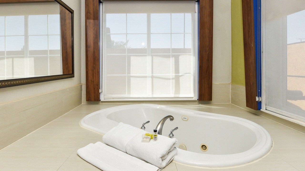 Photo of Bedroom in Corona