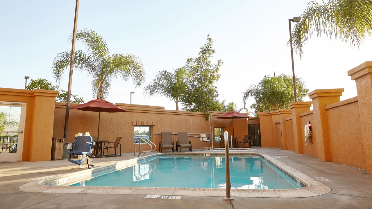 Photo of Outdoor in Corona