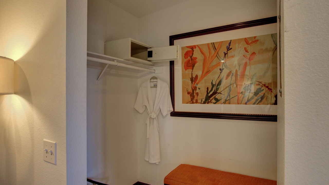 Photo of Bedroom in Cathedral City Cove
