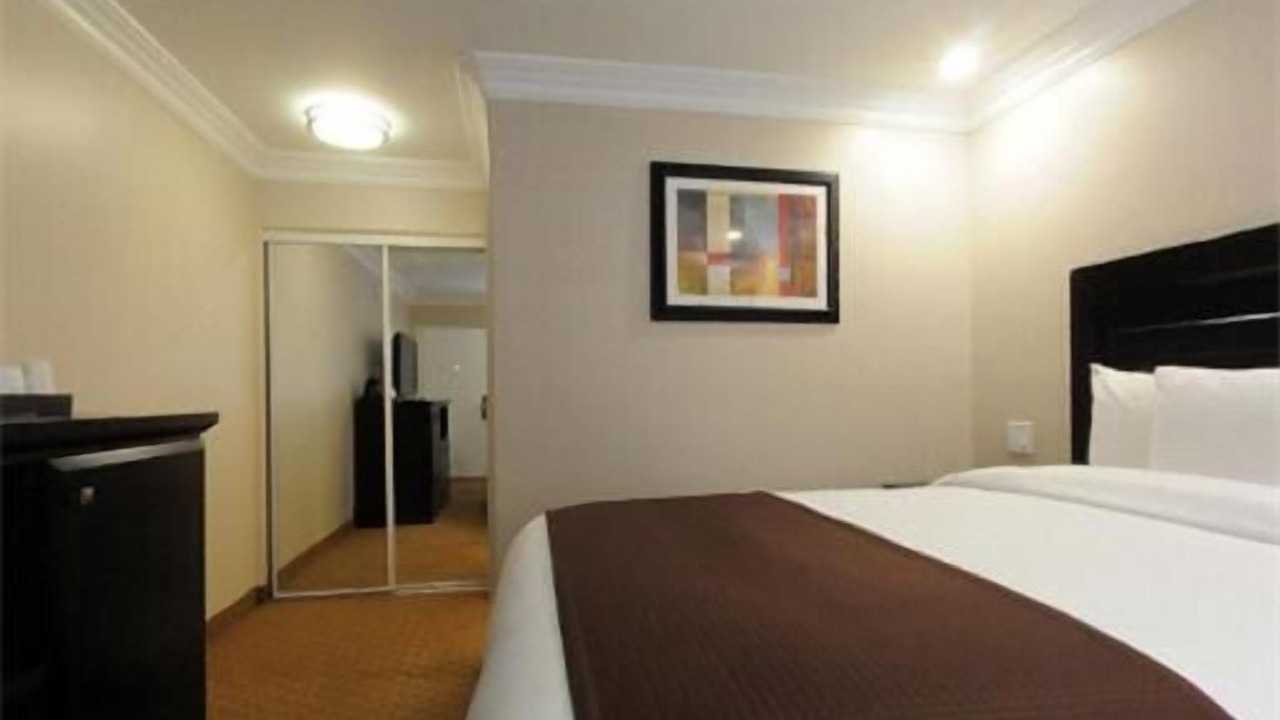 Photo of Bedroom in Downtown Riverside