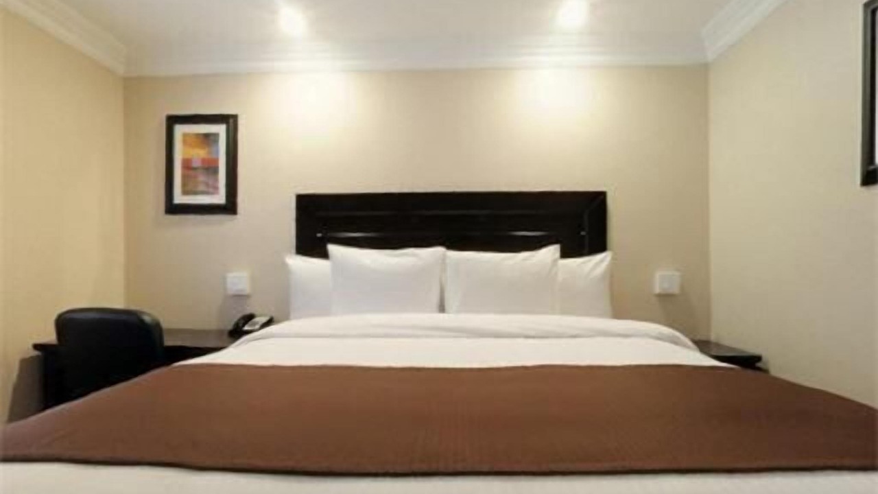 Photo of Bedroom in Downtown Riverside