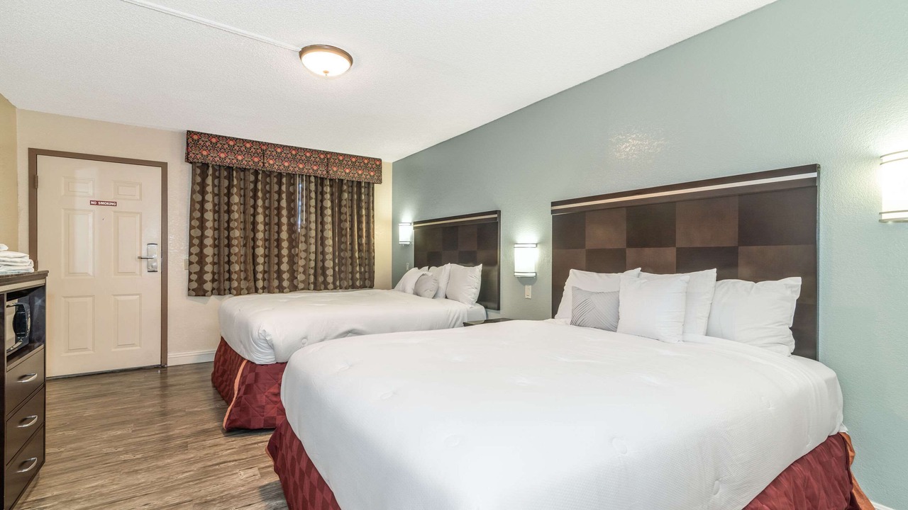 Photo of Bedroom in Barstow