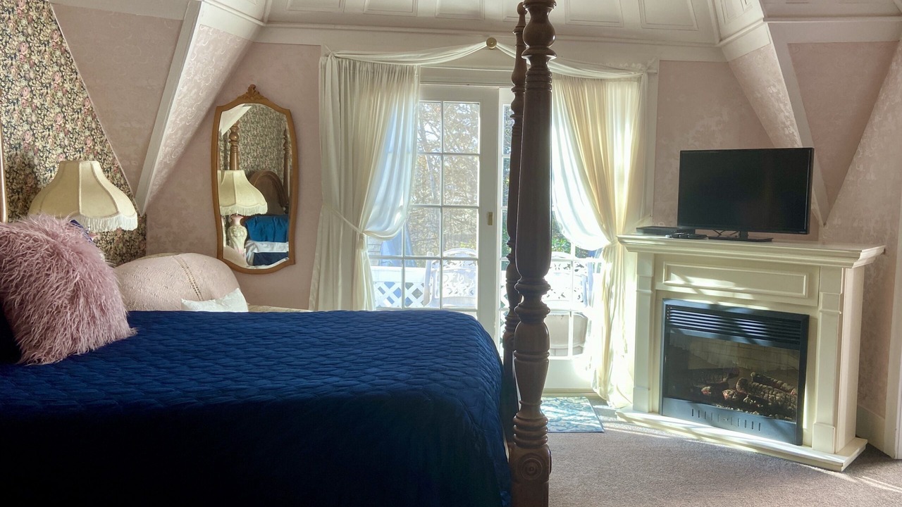 Photo of Bedroom in Ferndale
