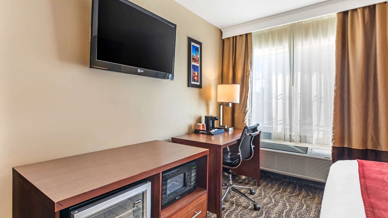 Photo of Bedroom in Monterey Park