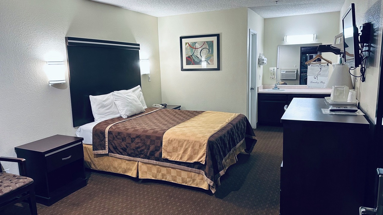 Photo of Bedroom in Calimesa