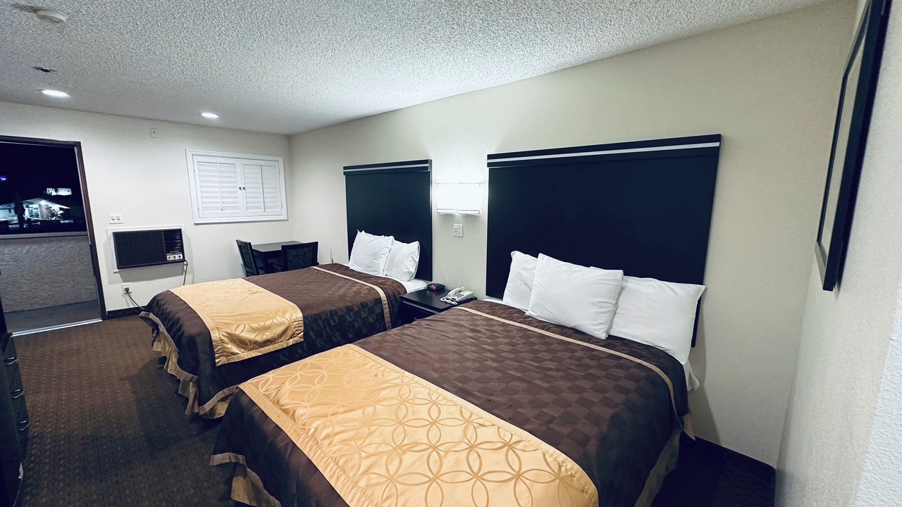 Photo of Bedroom in Calimesa