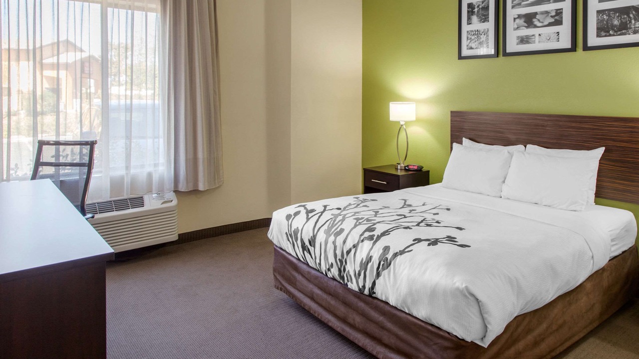 Photo of Bedroom in Oildale