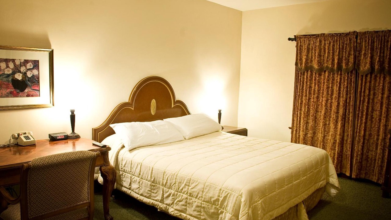 Photo of Bedroom in Santa Paula