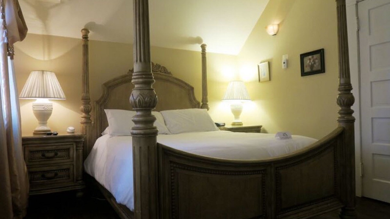 Photo of Bedroom in Santa Paula