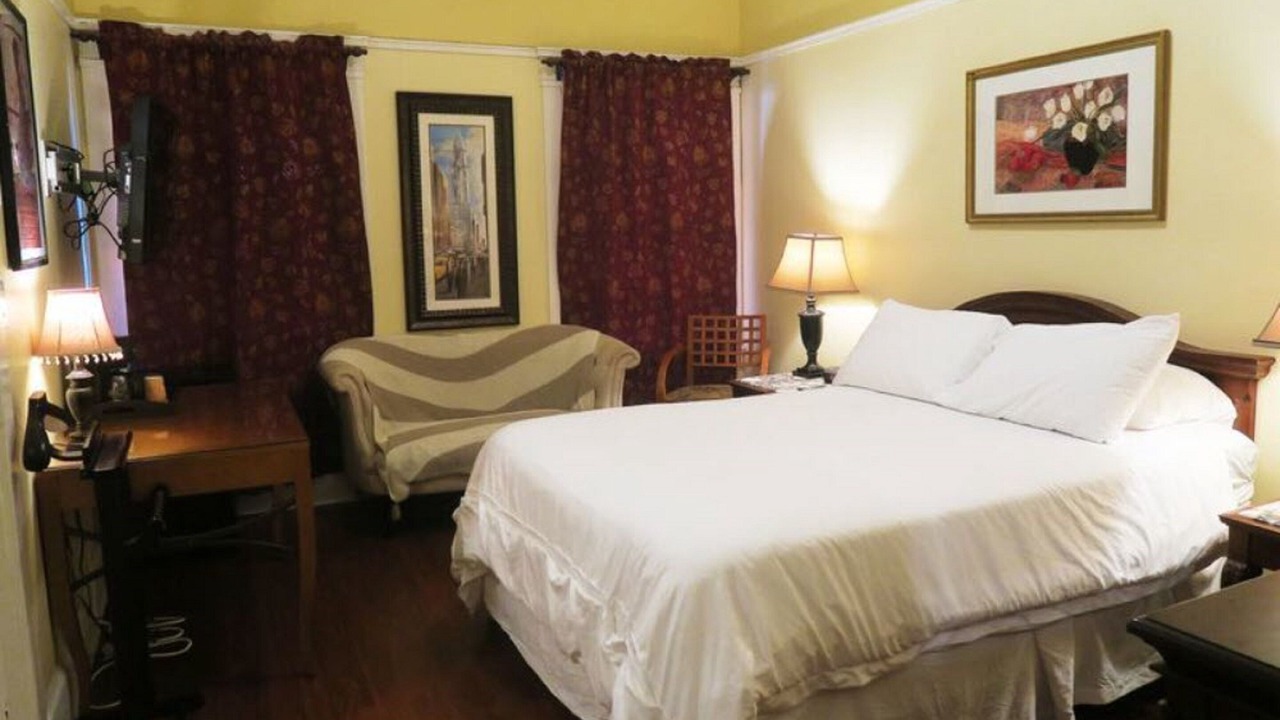 Photo of Bedroom in Santa Paula