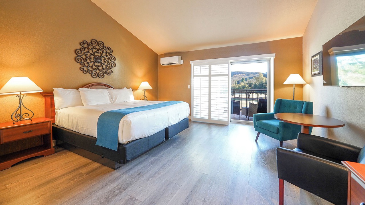 Photo of Bedroom in San Diego Country Estates