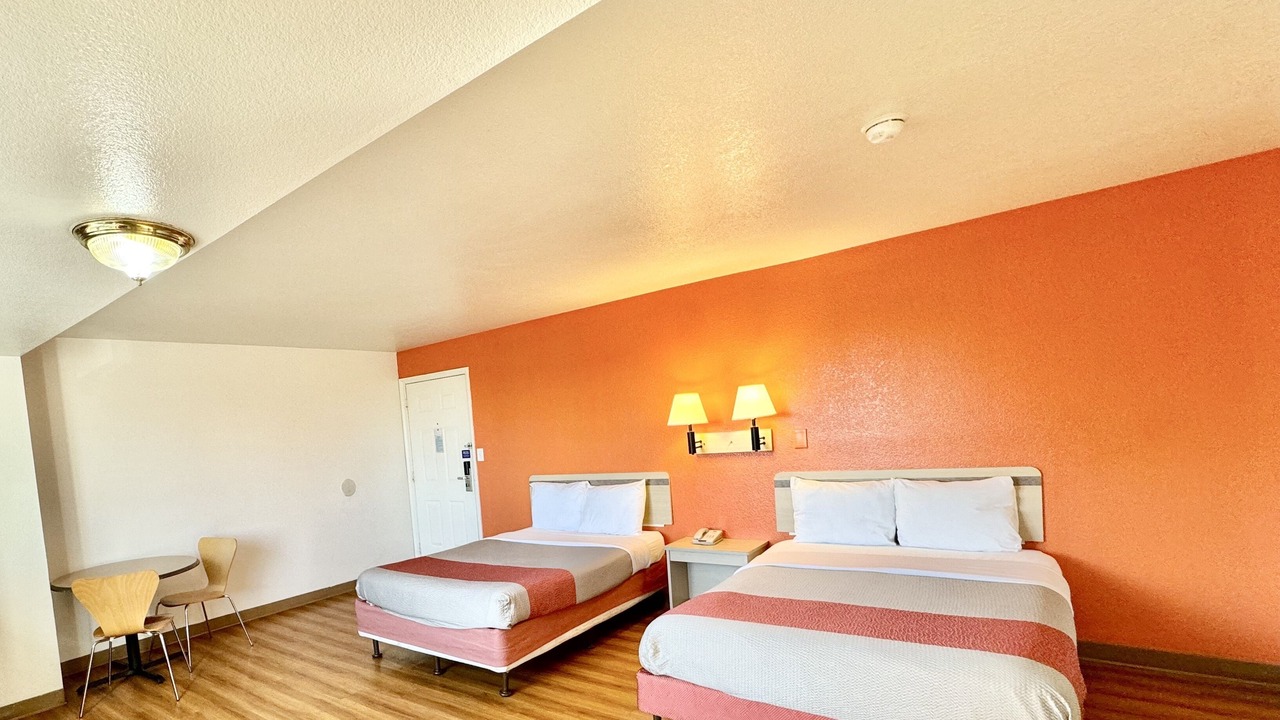 Photo of Bedroom in North Long Beach