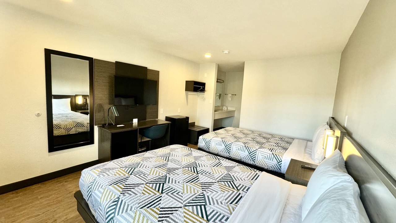 Photo of Bedroom in North Long Beach