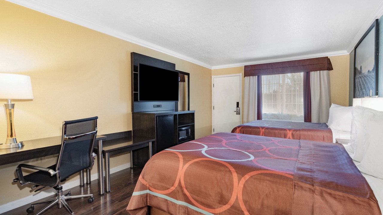 Photo of Bedroom in Ukiah