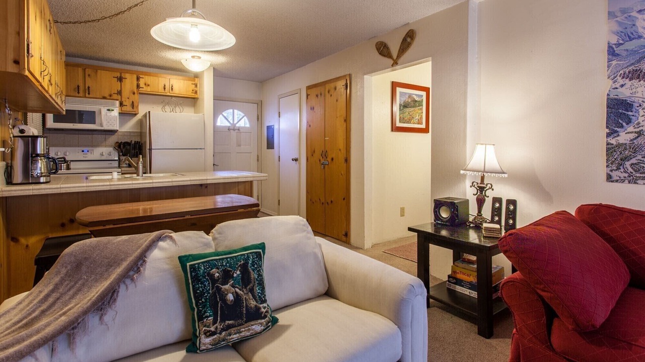 Photo of Livingroom in Mammoth Lakes