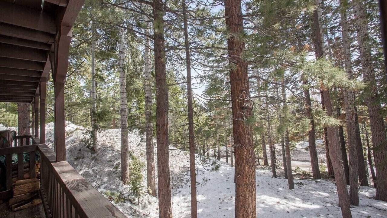 Photo of Patio Balcony in Mammoth Lakes