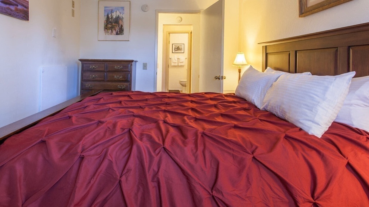 Photo of Bedroom in Mammoth Lakes