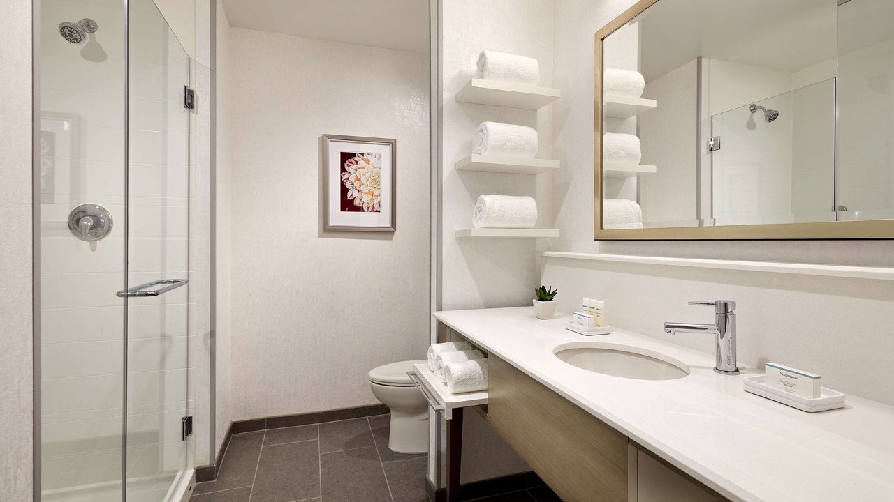 Photo of Bathroom in Harbor