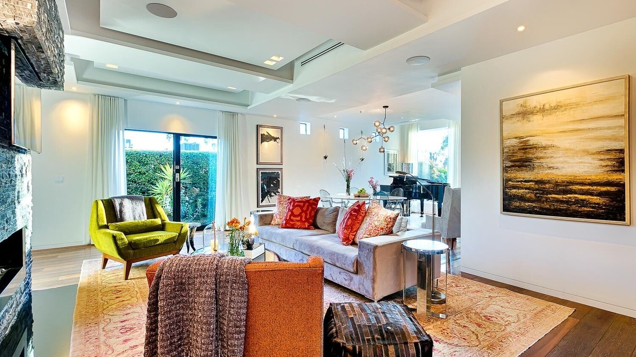Photo of Livingroom in Nichols Canyon