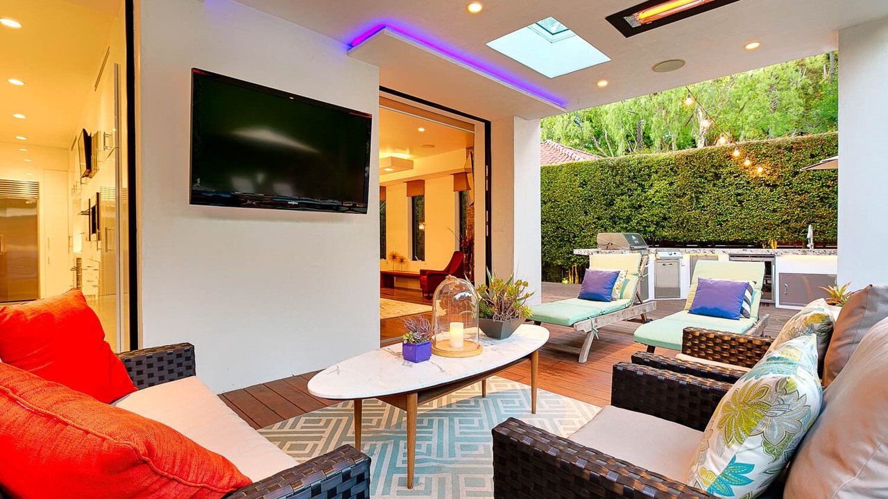 Photo of Livingroom in Nichols Canyon