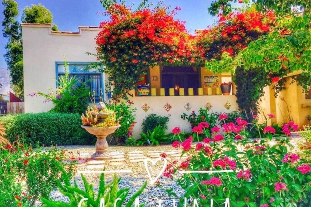 Photo of Outdoor in Altadena