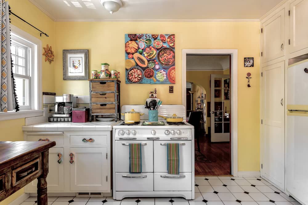 Photo of Kitchen in Altadena
